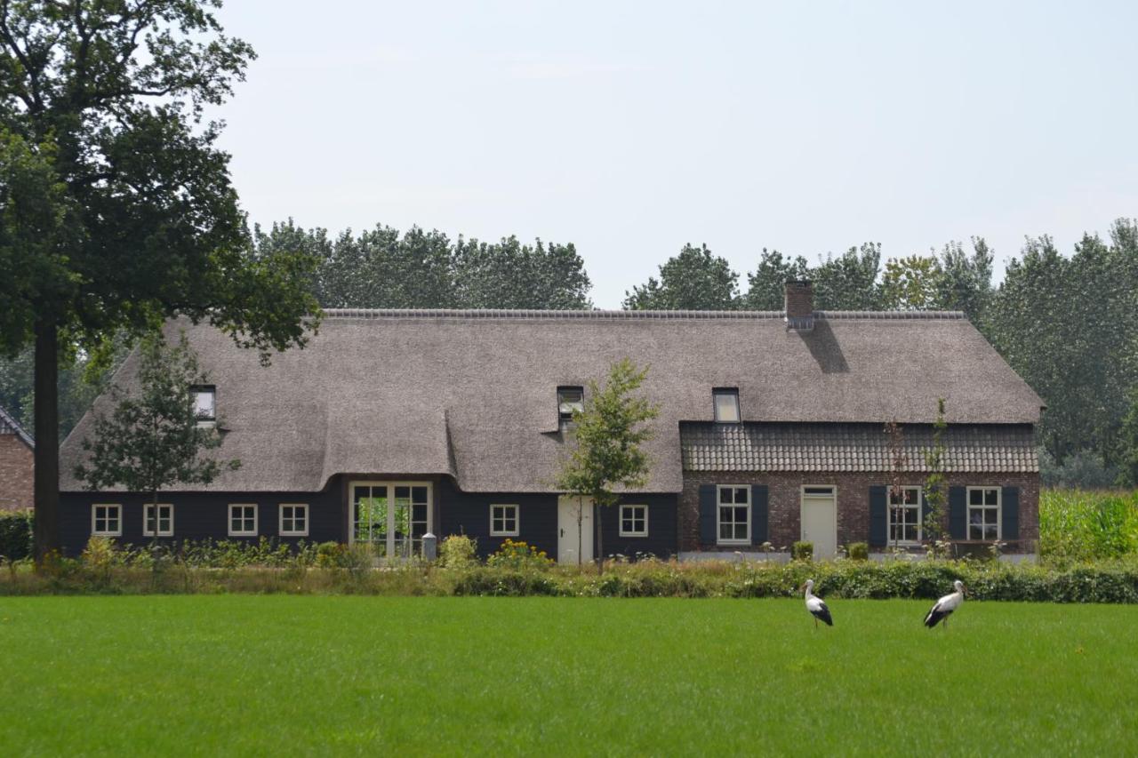 Bed & Breakfast de Bimd Hoeve - Ferienwohnung De Bus