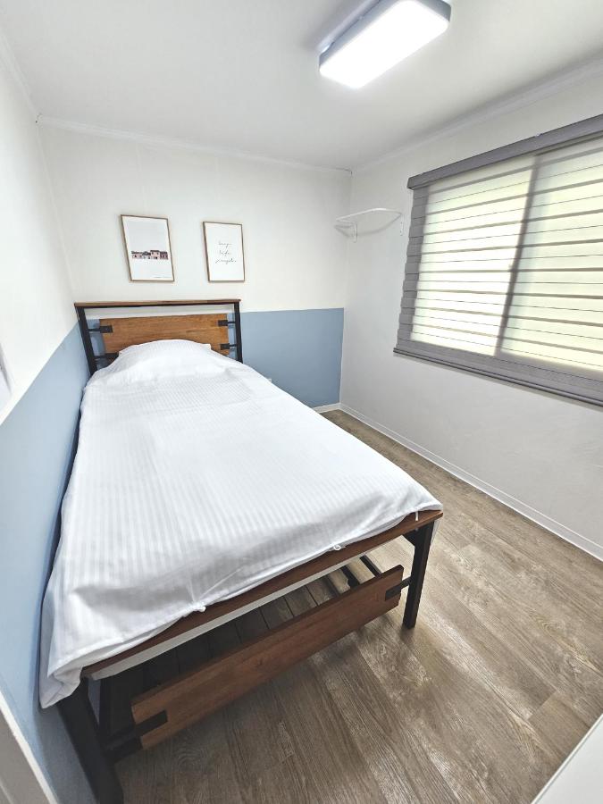 Single Room with Shared Bathroom