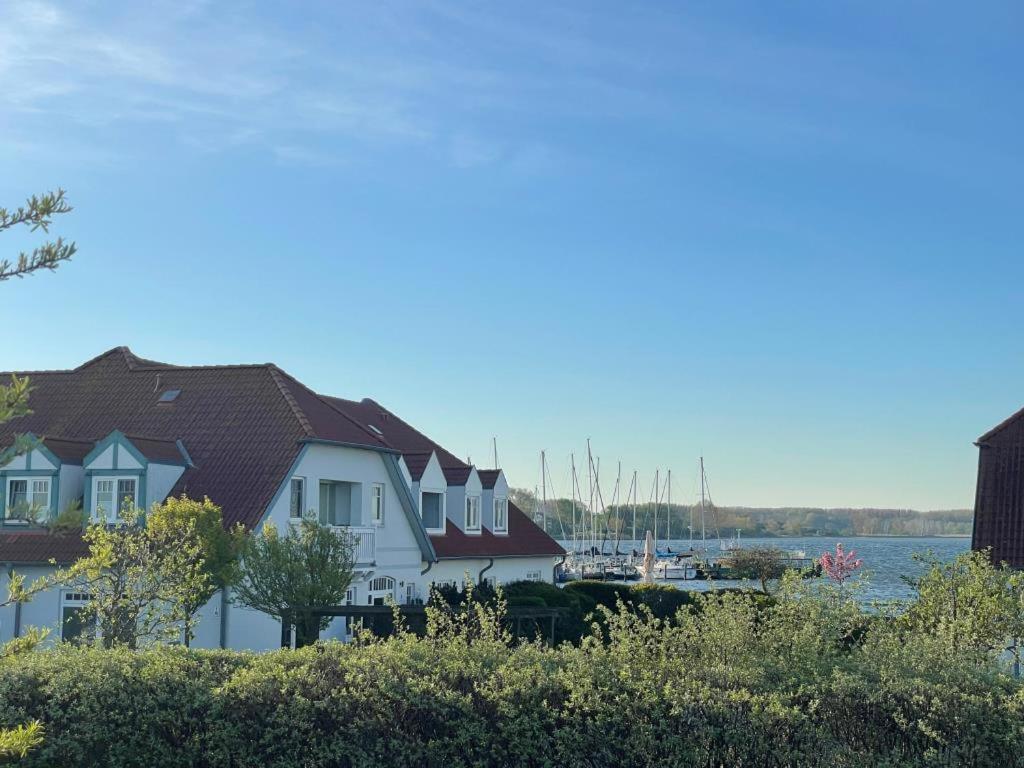 Fewo 02 Ferienwohnung mit Meerblick - B&B