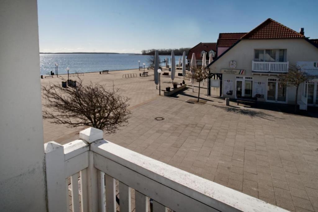 Fewo 08 Seemöwe mit Blick auf Salzhaff und Ostsee - Bed and Breakfast