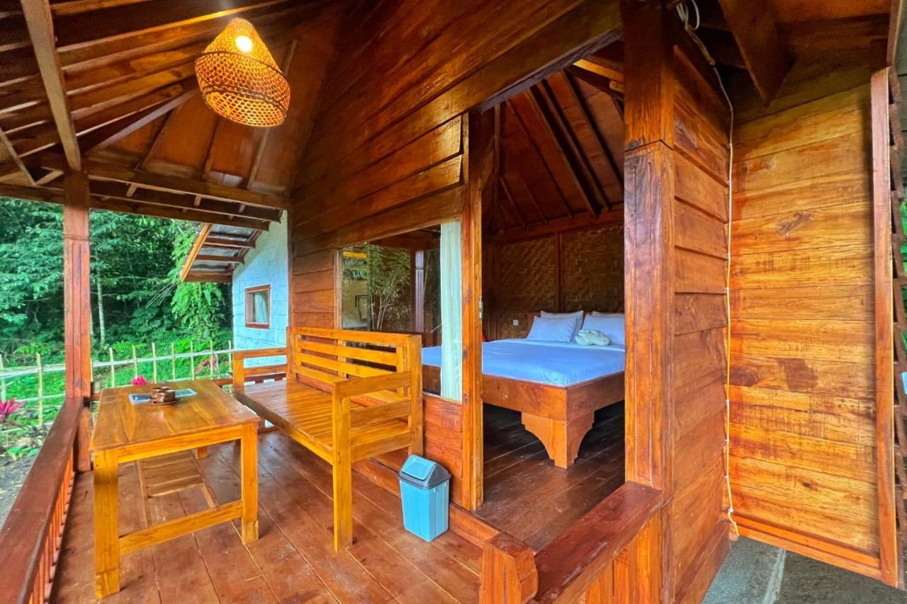 Aulia Bungalows - B&B