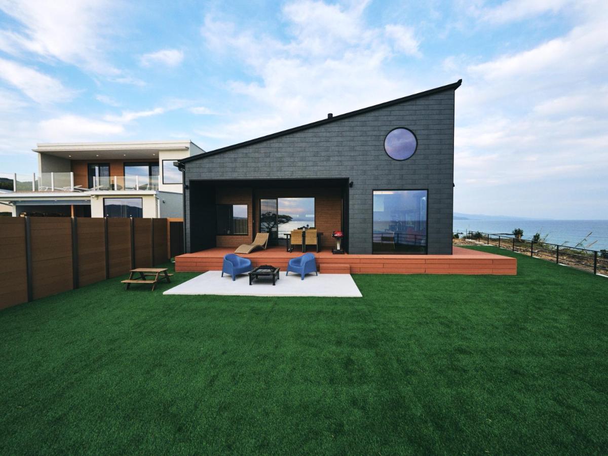 Villa with Sea View