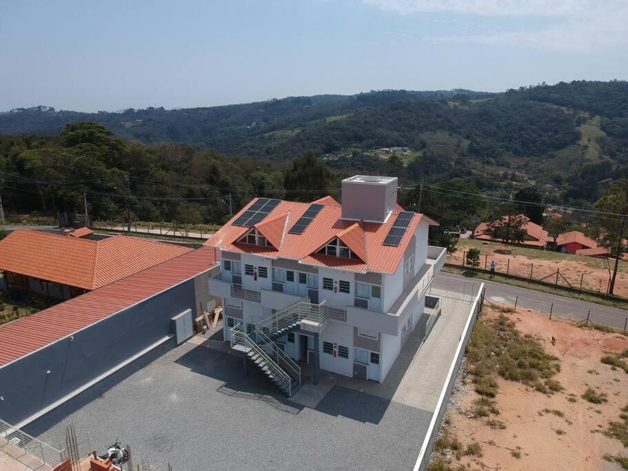 Apto estilo Loft encantador!Paz em um lugar encantador - B&B