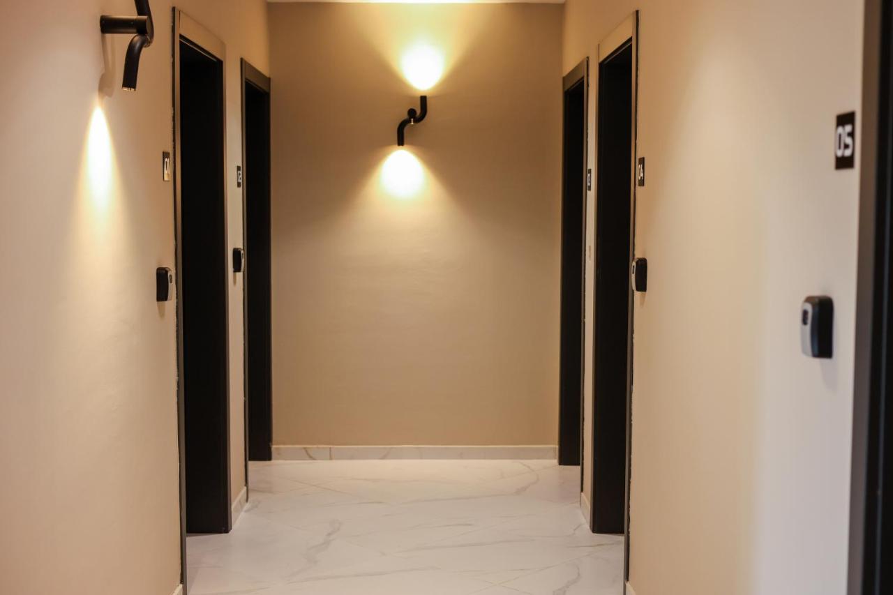 Studio Apartment with King Bed