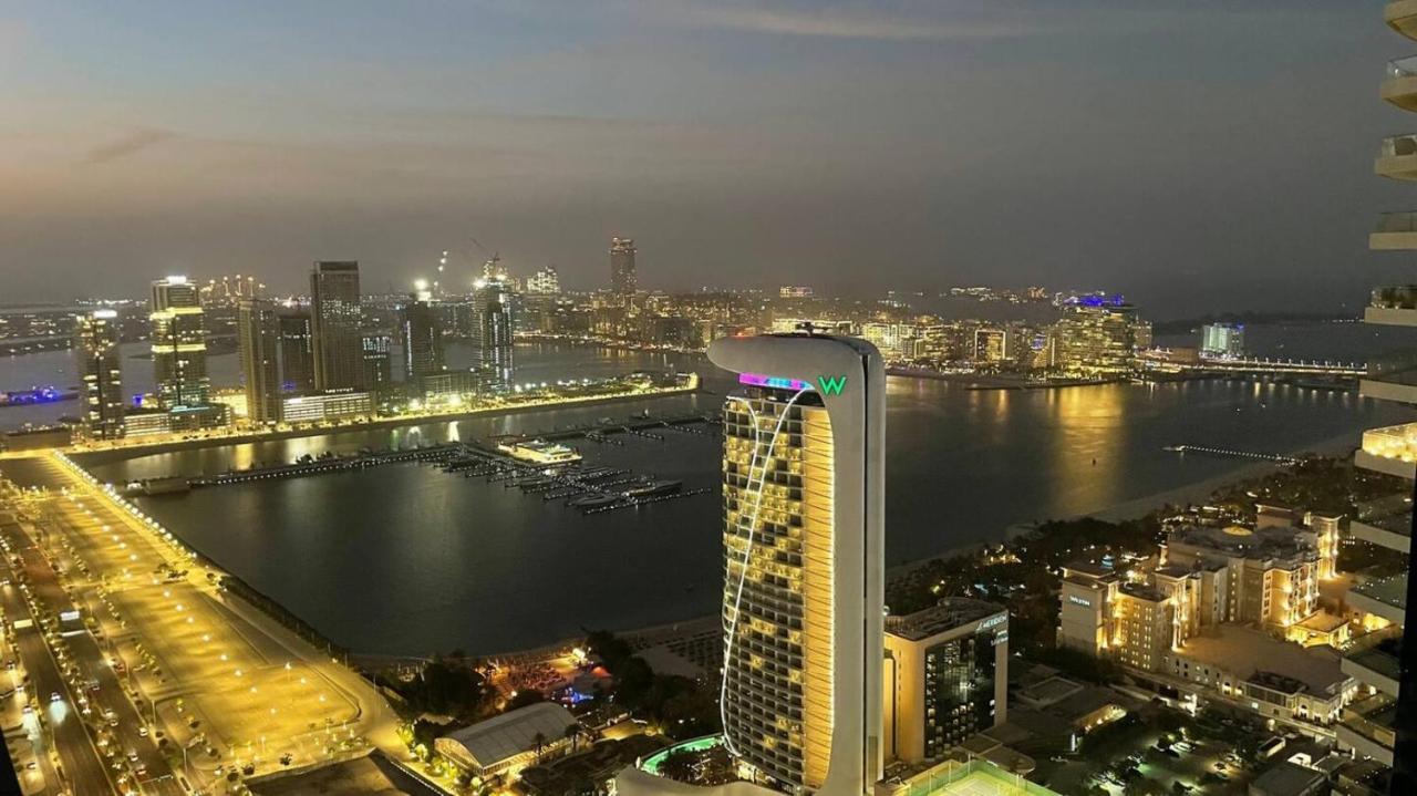 Sea & Palm View Elegant 1 Bedroom Apartment - Bed and Breakfast Dubai