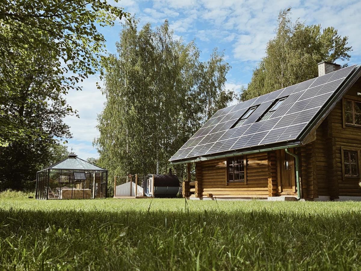 2-bedroom, fenced yard, sauna, 10 min to Pärnu - B&B
