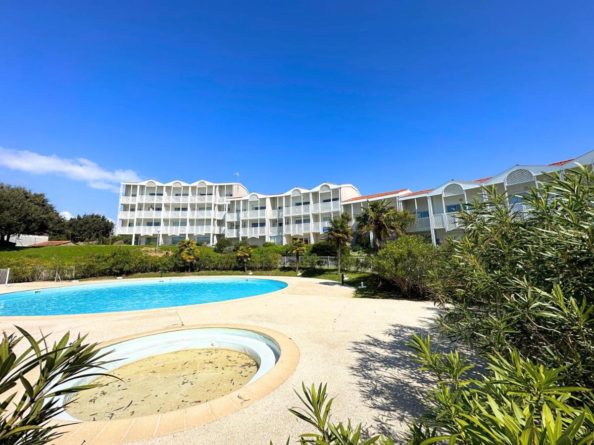 Vue Mer et Piscine, avec Balcon - 1 min de la plage - B&B