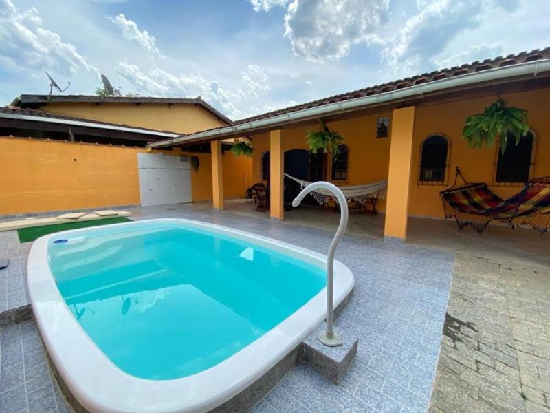 Casa no Sertão da Quina, próximo as cachoeiras e a 3Km da Praia da Maranduba - Bed and Breakfast Ubatuba