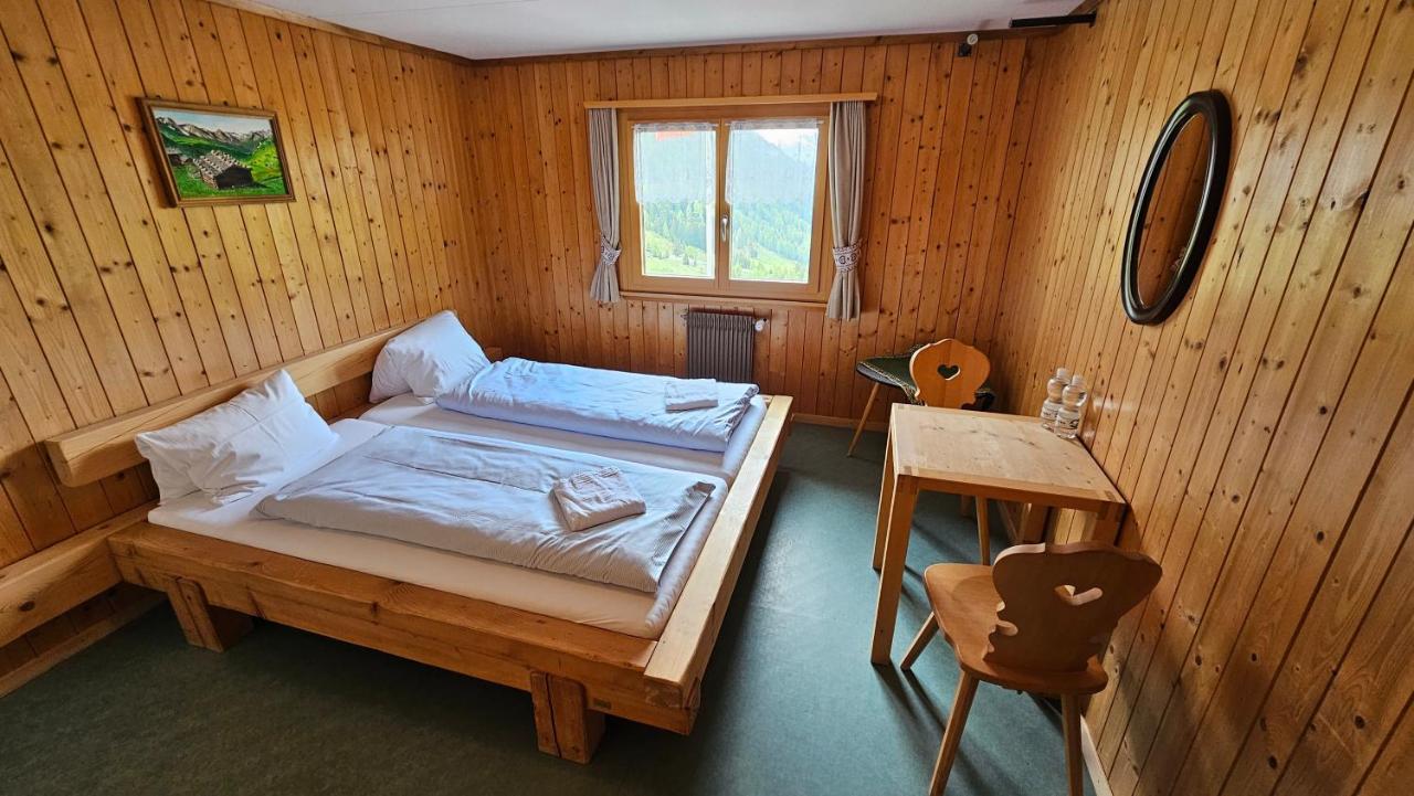 Doppelzimmer mit Gemeinschaftsbad