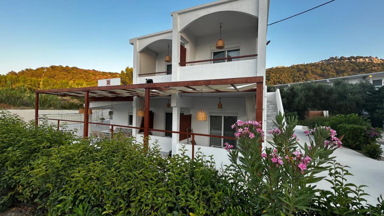 ANGELOS STUDIOS 3-4 in Faliraki Rhodes-Upper Floor - B&B