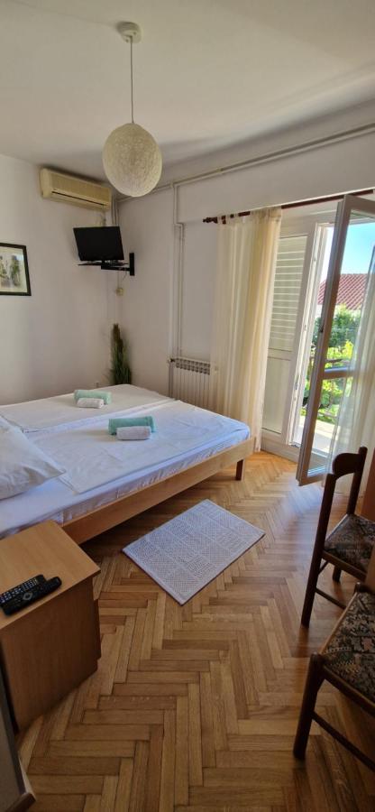 Standard Doppel-/Zweibettzimmer mit Balkon