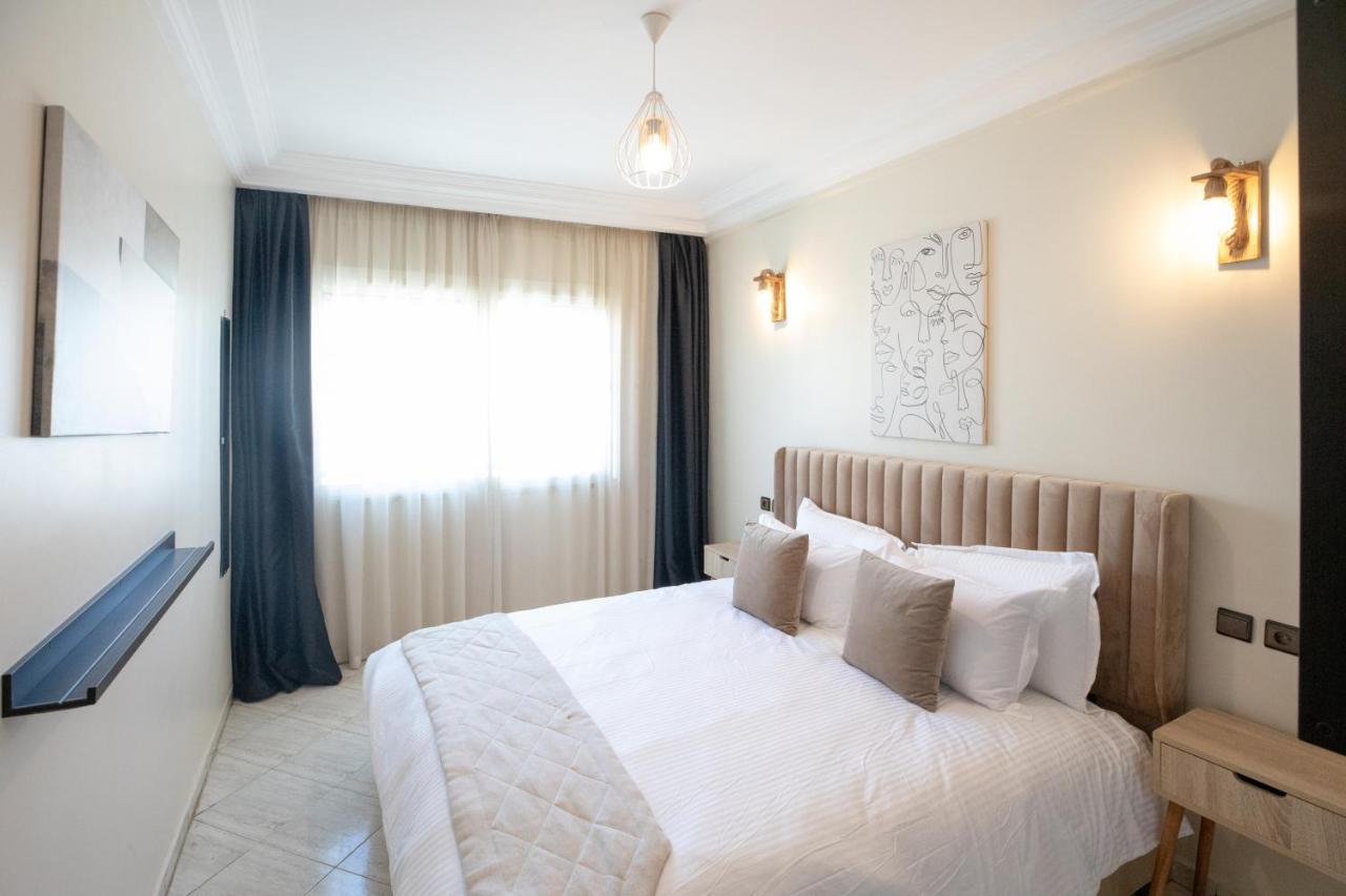 3 Lovely Bedrooms and Balcony in Central Casablanca - Ferienwohnung