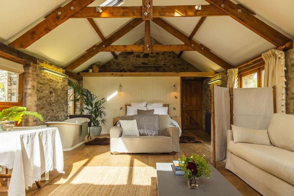 The Yard at Borough Farm - B&B Lifton