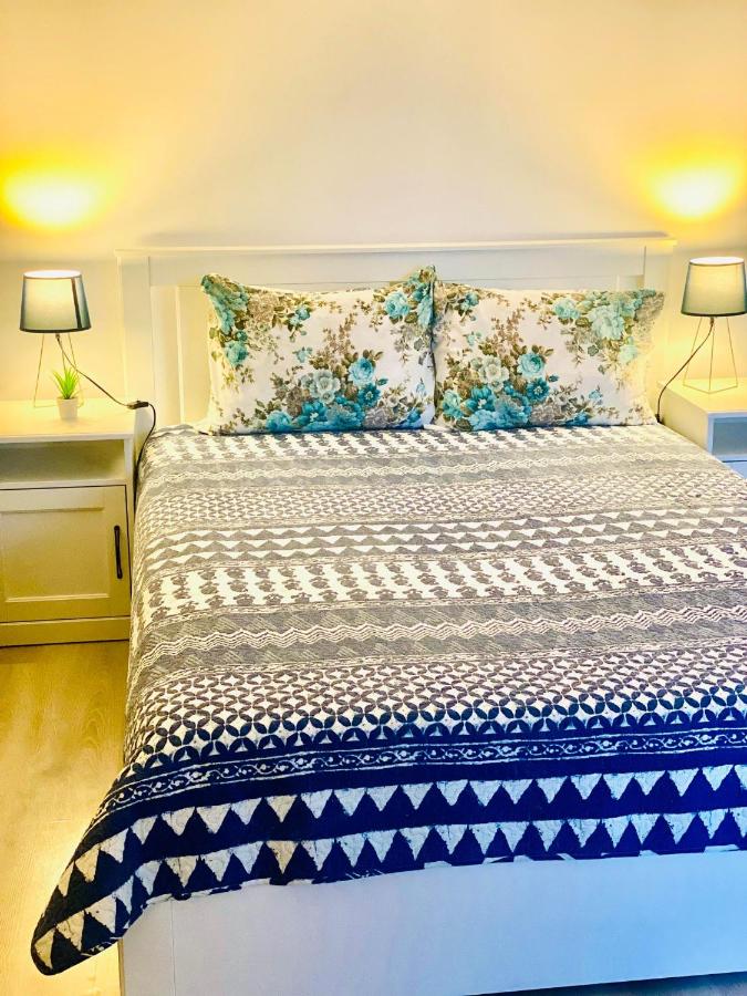 Chambre Triple avec Salle de Bains Privative