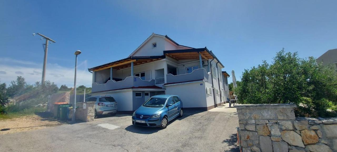 Apartments Cerjan - Chambres d’hôtes Primošten