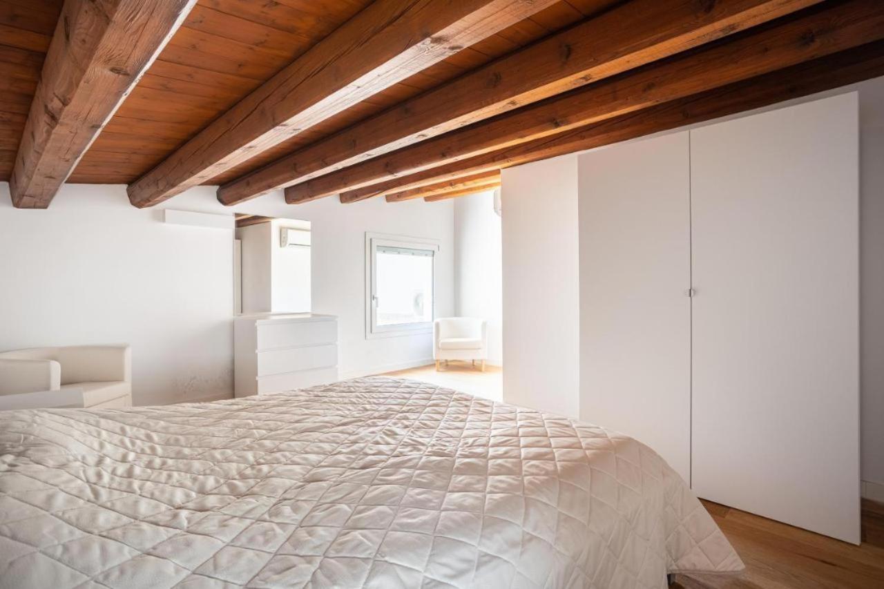 One-Bedroom Apartment with Terrace