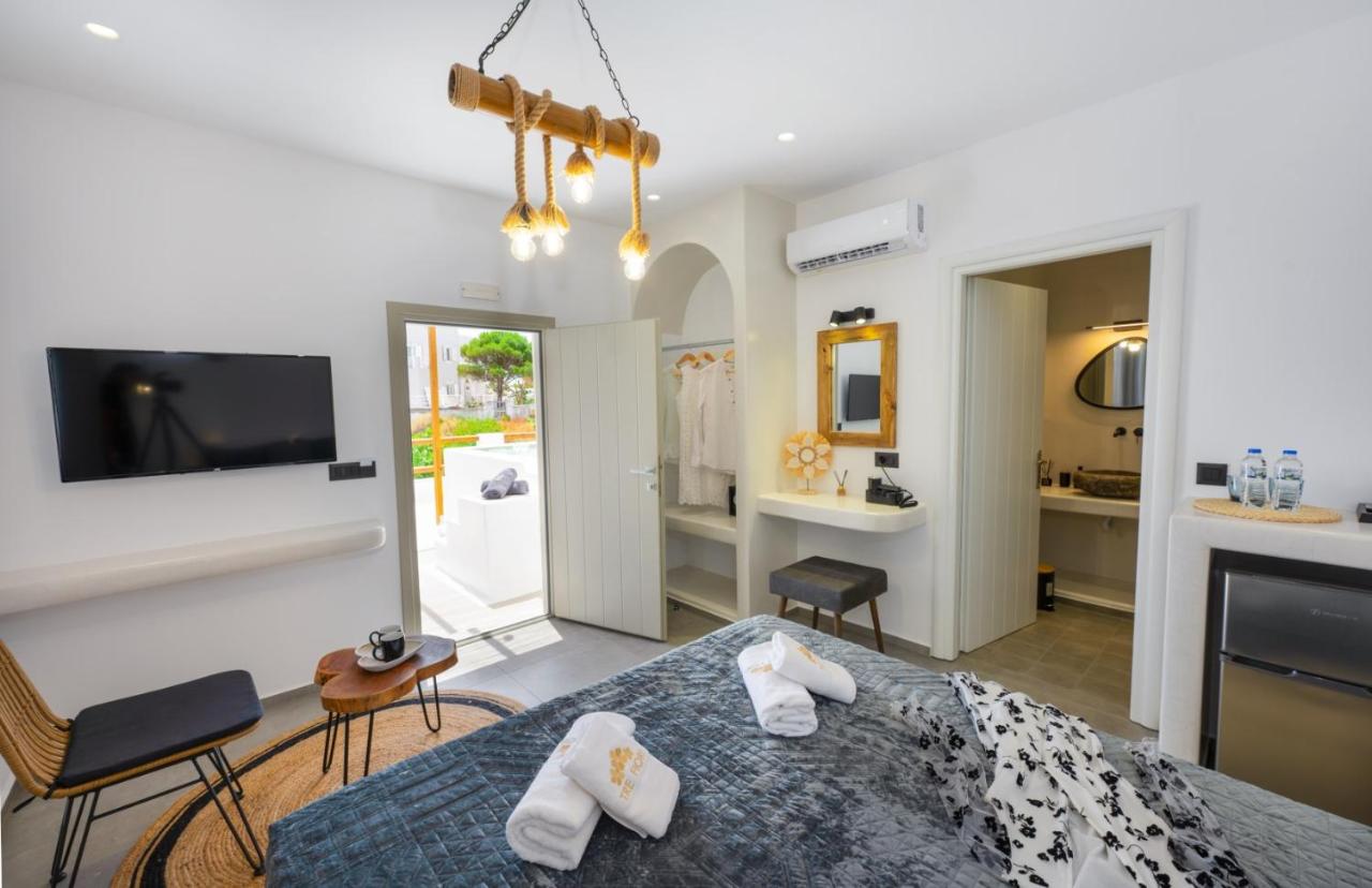 Adriana - Suite with Outdoor Hot Tub and Sea View