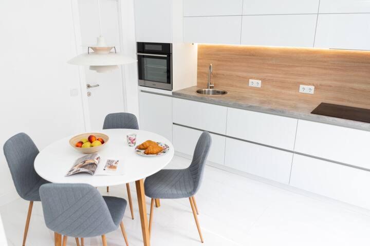 Freedom apartments in the heart of Lviv - Balabana str and Svoboda Avenue - Ferienwohnung Lwiw