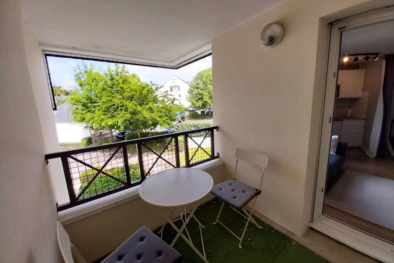 Charming studio with balcony near port of Vannes - B&B