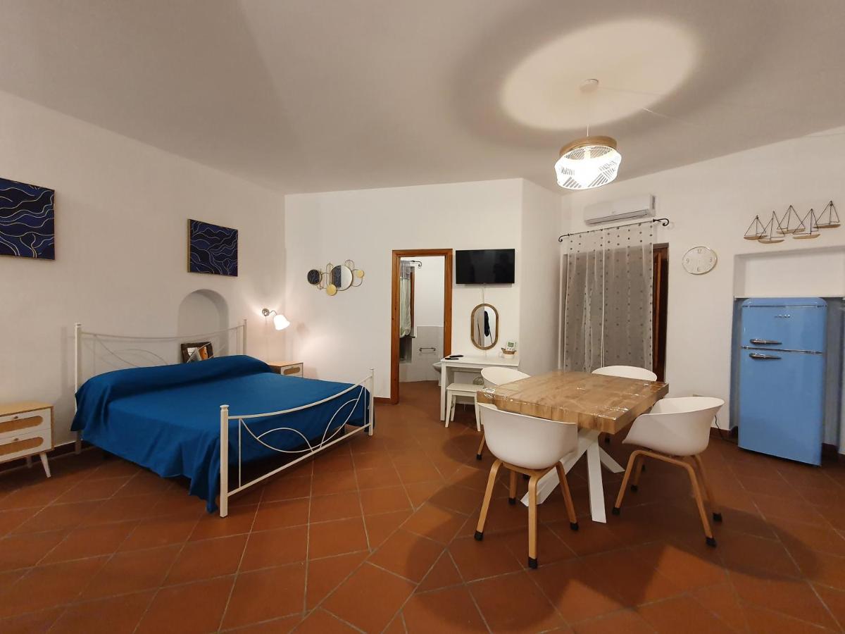Casa Lavinia - open space con terrazza privata - Chambres d’hôtes