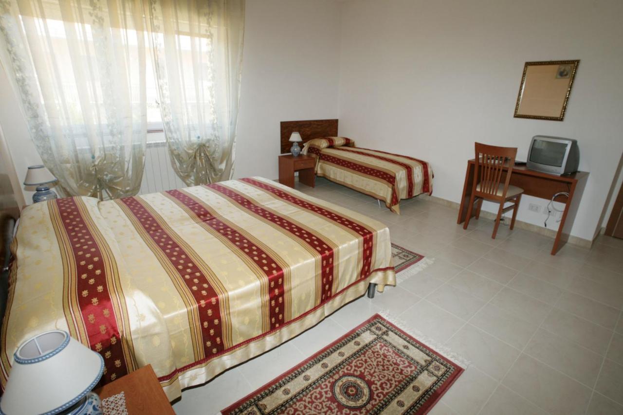 Triple Room with Private Bathroom