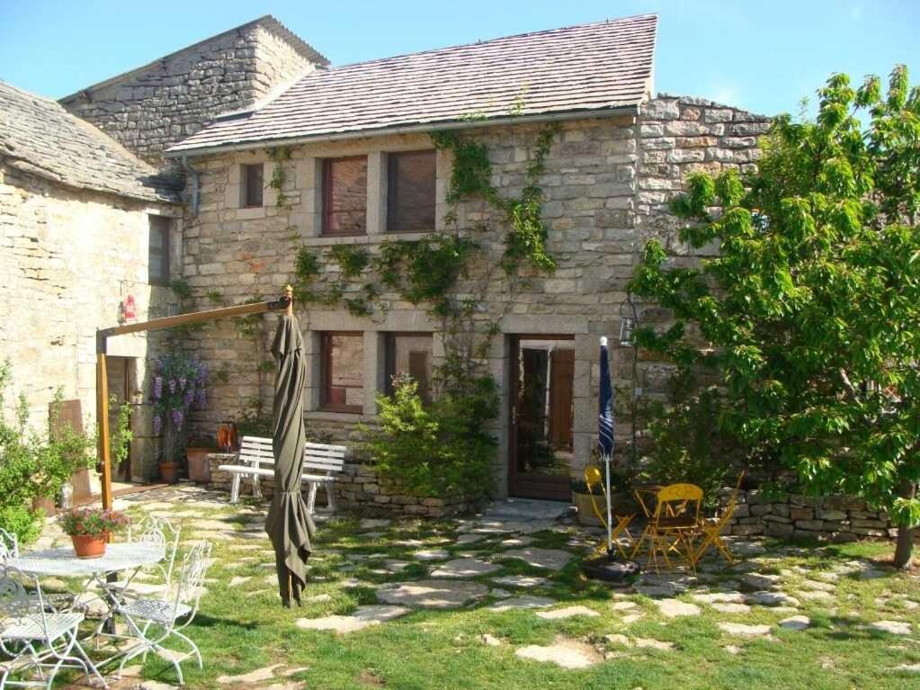 Gite la perdrix a sauveterre - B&B