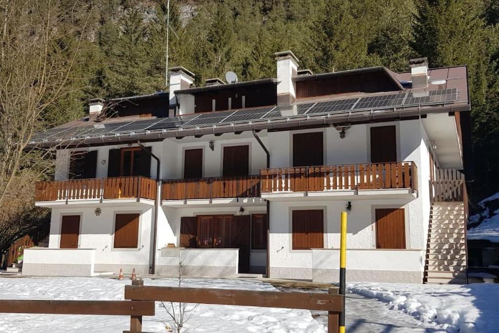 Appartamento zona spettacolare - B&B Auronzo di Cadore