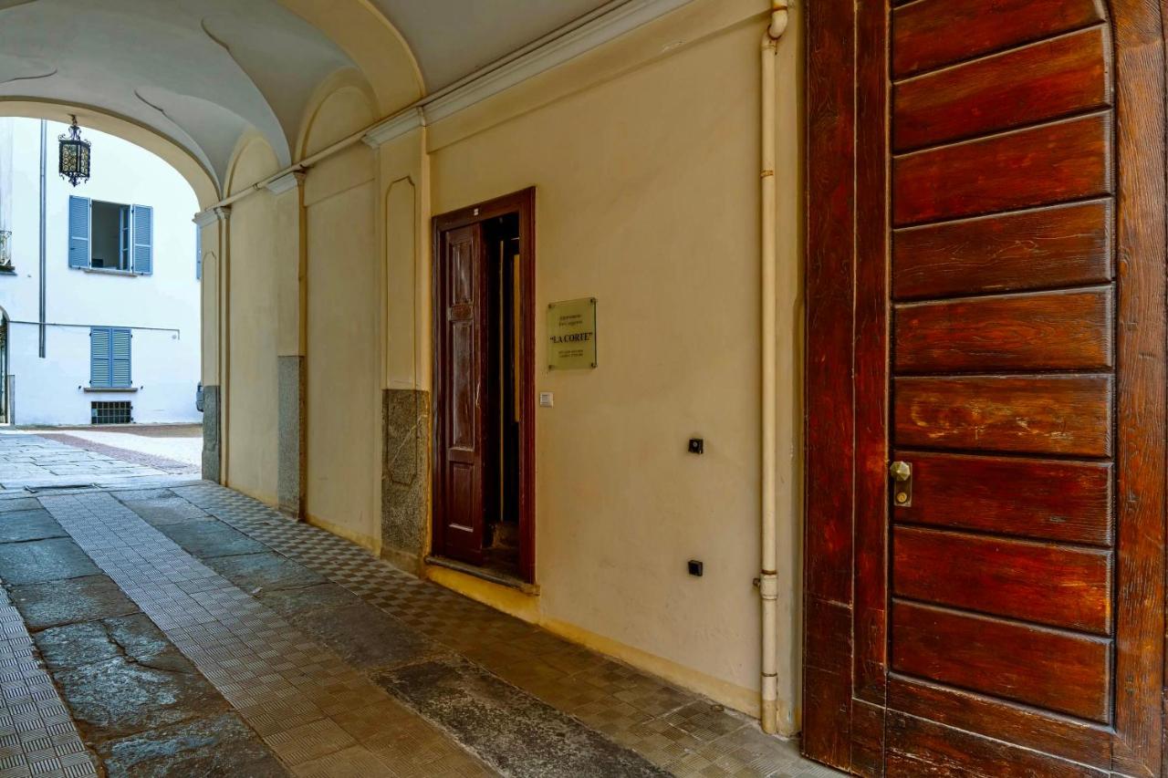 LA CORTE - alloggio signorile nel cuore di Novara - B&B