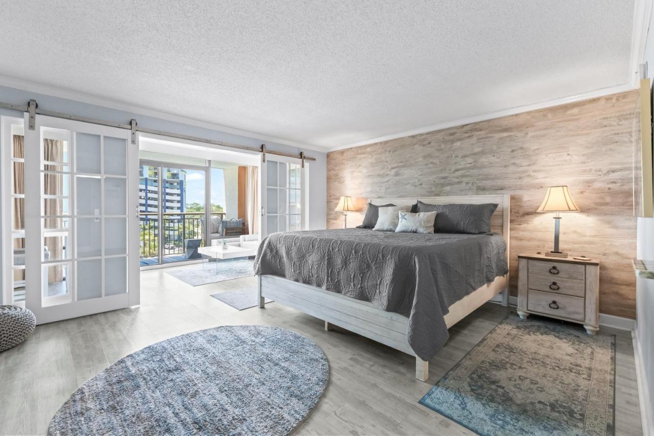 New Oceanview Suite - Caravelle 504 - Bed and Breakfast Myrtle Beach
