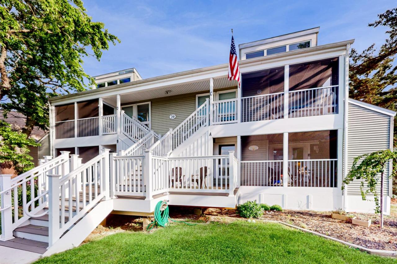 Town of Dewey Beach --- 20 McKinley Unit A - B&B Dewey Beach