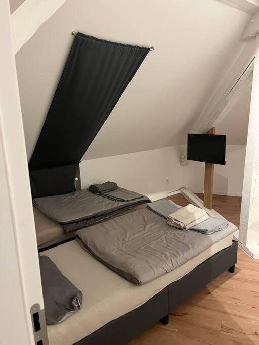 Moderne Design-Wohnung nah an Messe Maschsee - Chambres d’hôtes