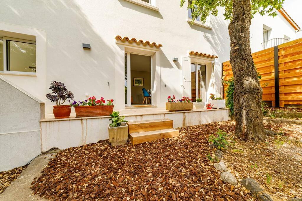 Rez-de-villa avec espace arboré privatif - B&B