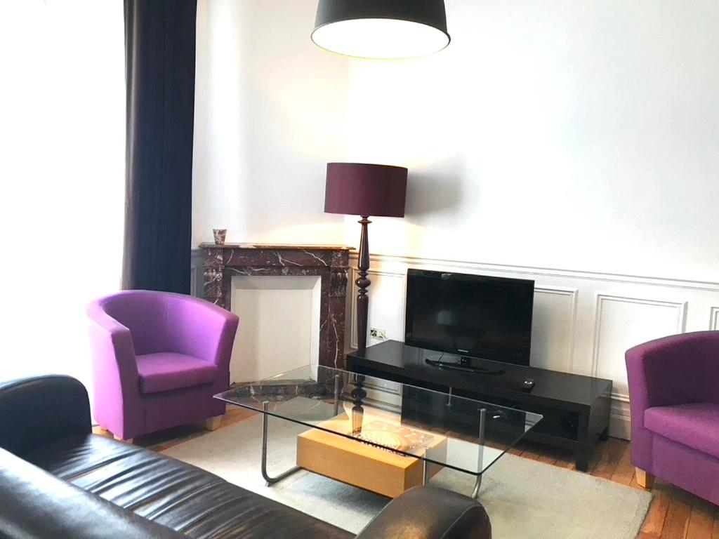 RUE DE LA PAIX - Hypercentre - Thermes - Calme - B&B