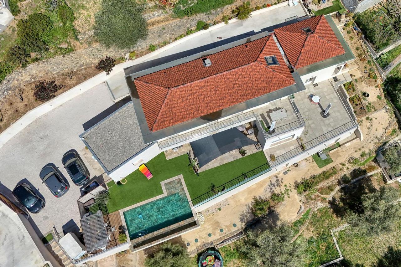 Superbe villa au calme avec vue - B&B