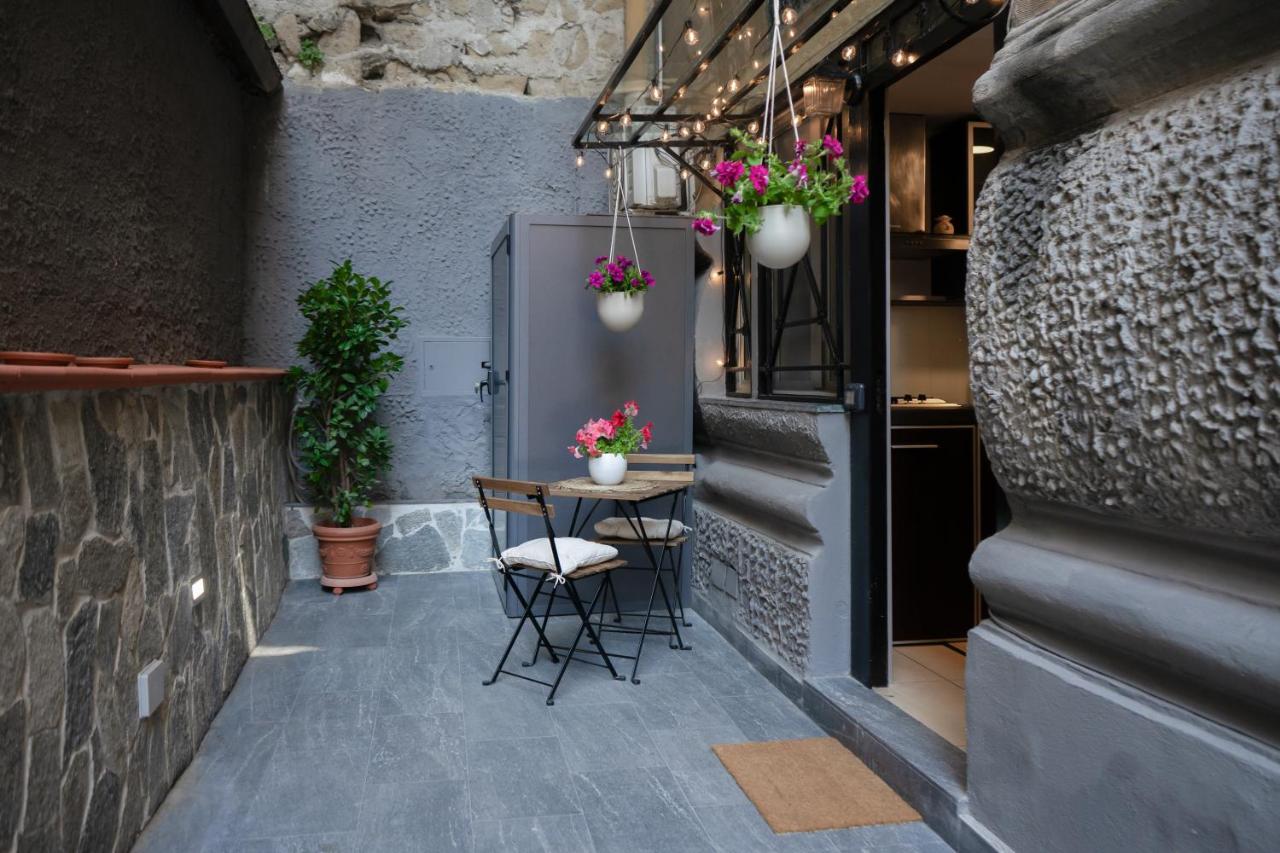 La casa del Gigante - Napoli - B&B