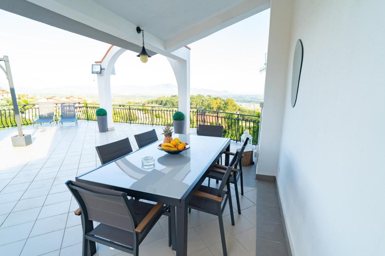 Villa del Pino, Terrazza vista Mare - B&B Minturno