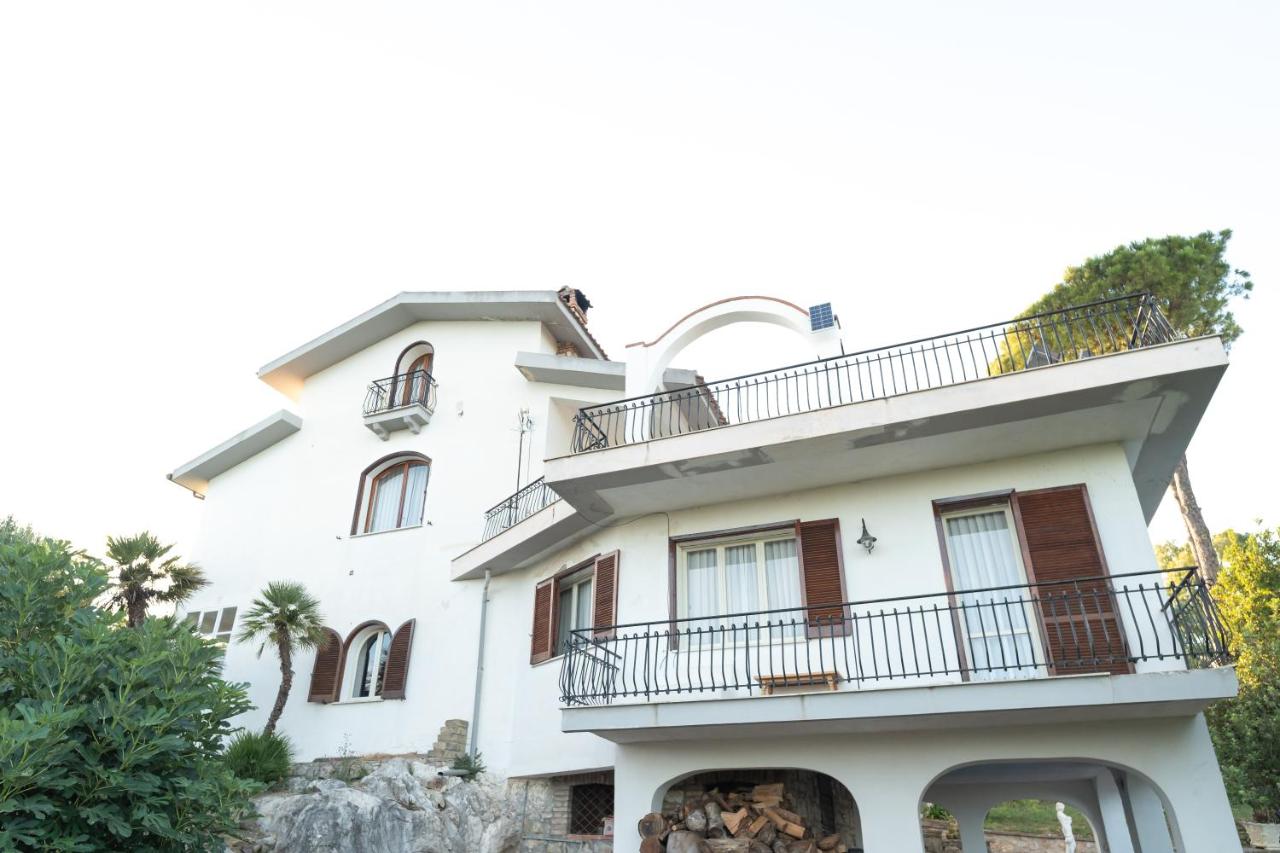 Villa del Pino, Terrazza vista Mare - Chambres d’hôtes