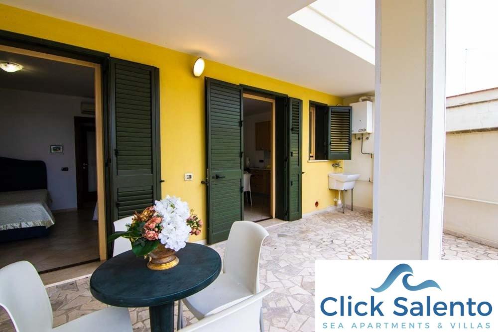 Rosmini Apartment - parcheggio-veranda - Baia Verde - Lido - by Click Salento - B&B Gallipoli