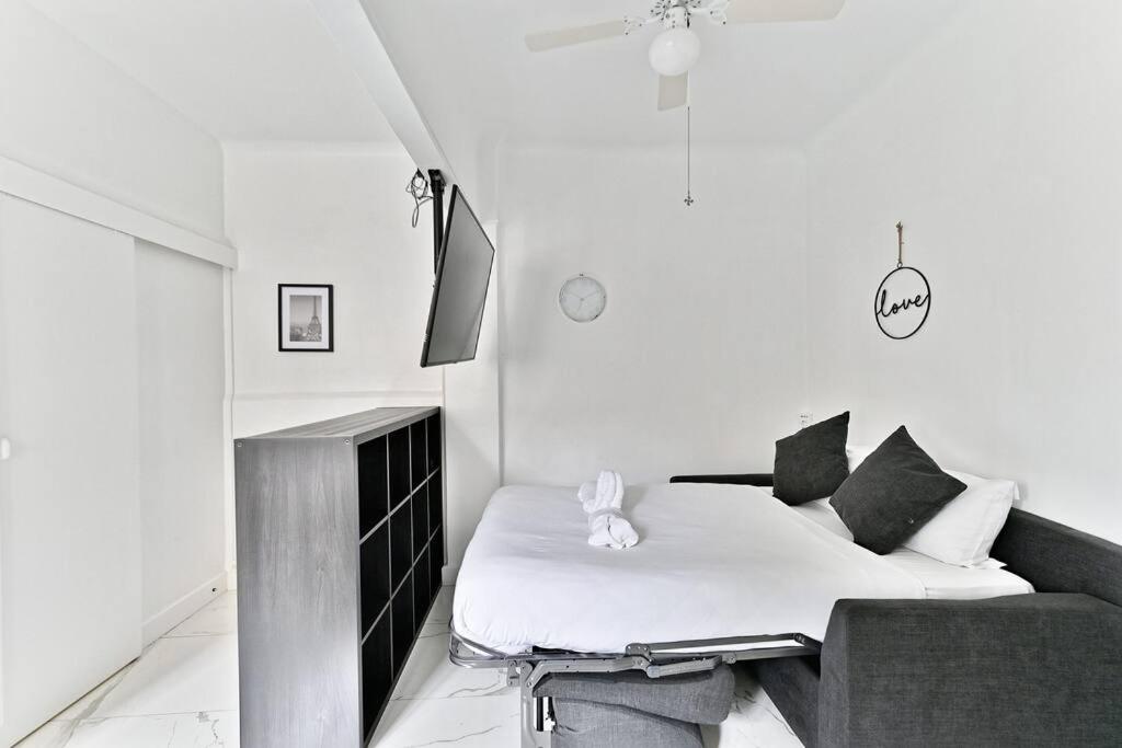 Black and White Studio - Les Lilas - B&B