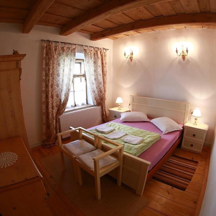 Doppelzimmer mit Gemeinschaftsbad