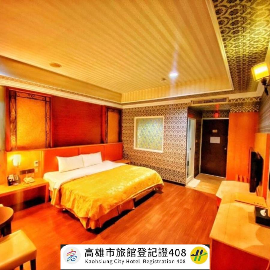 Zimmer mit Queensize-Bett und Dusche