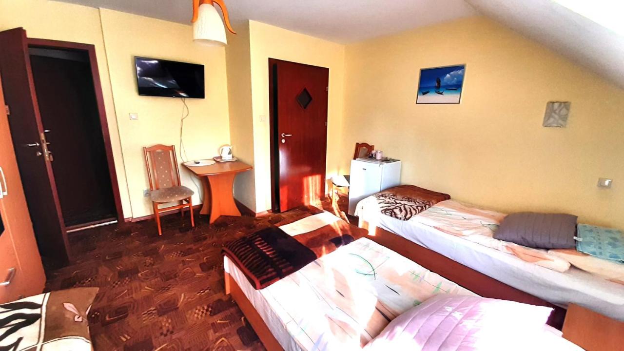 Camera Familiare con Bagno Privato