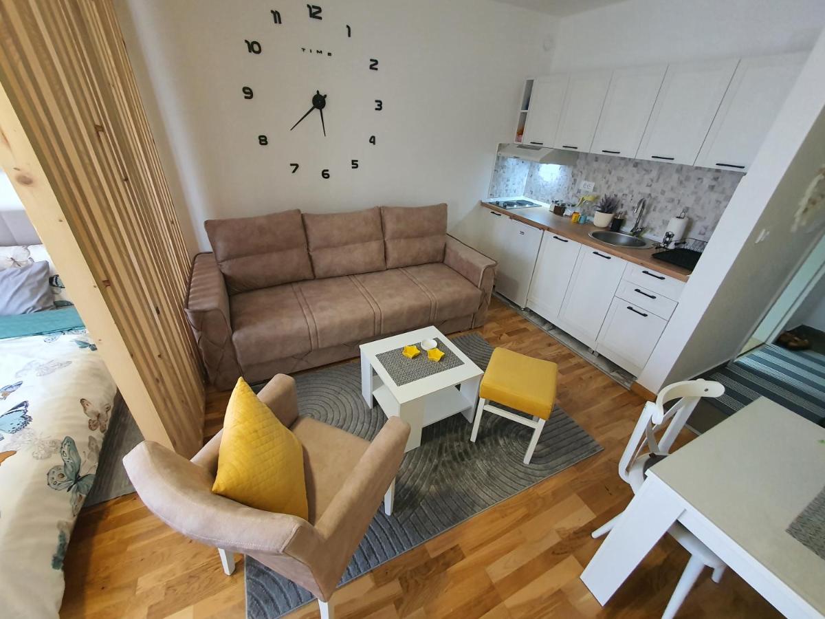 Apartman IRIS - B&B