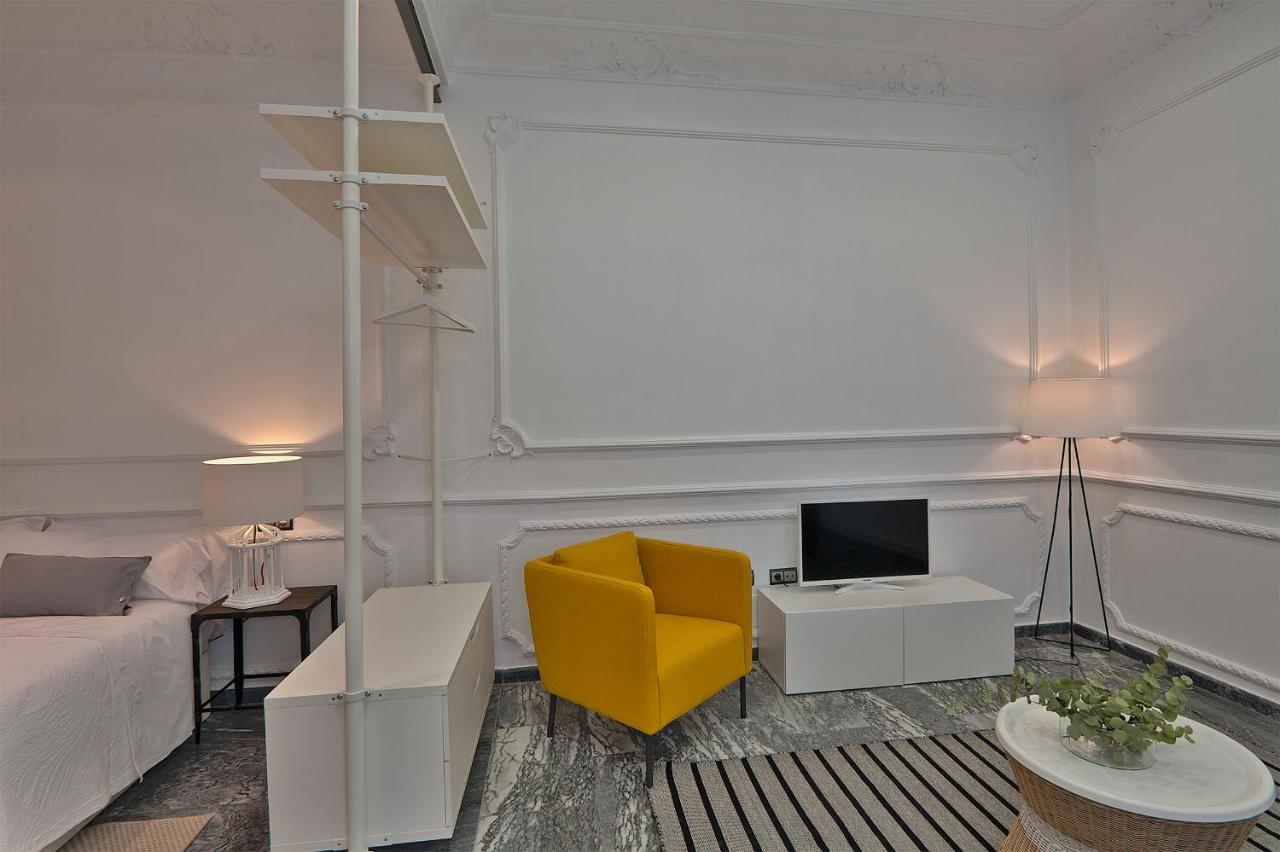 Standard Apartment with Interior view (4 Adults)