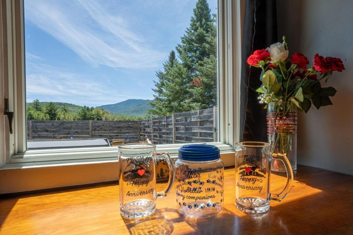 Heart of the White Mountains Cottage w Hot Tub #3 - Chambres d'hôtes Carroll