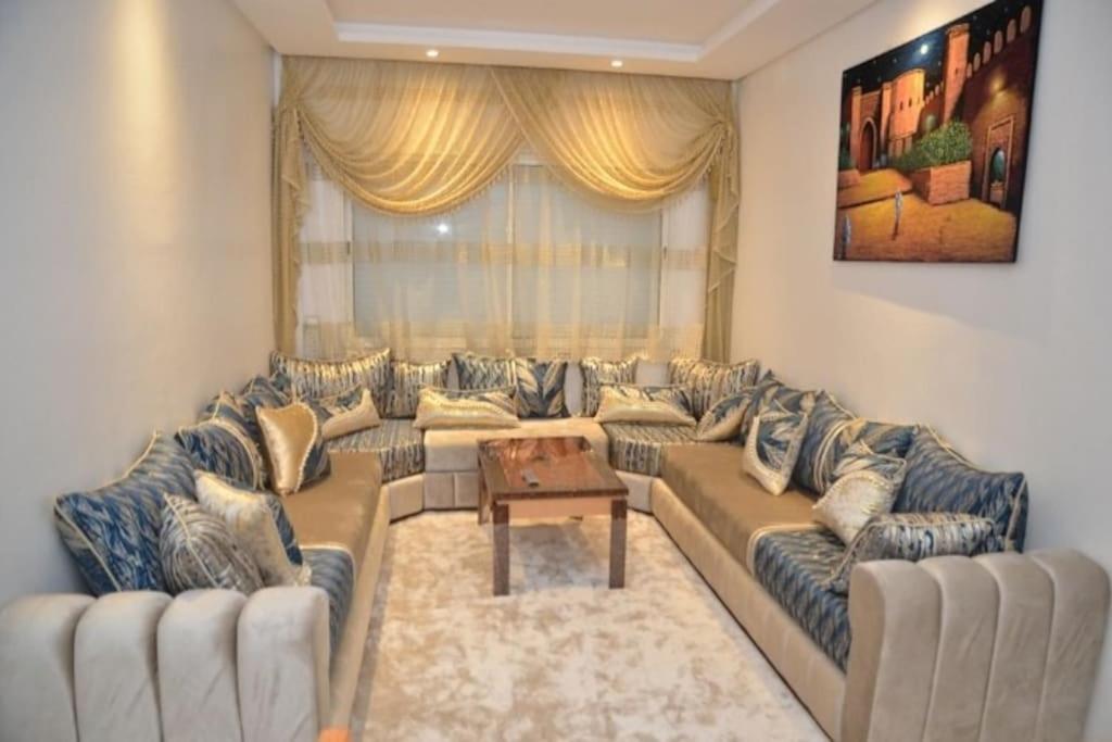 Apprt Proche de Technopolis, l'aéroport,et l'UIR - Bed and Breakfast Oulad Yakoub
