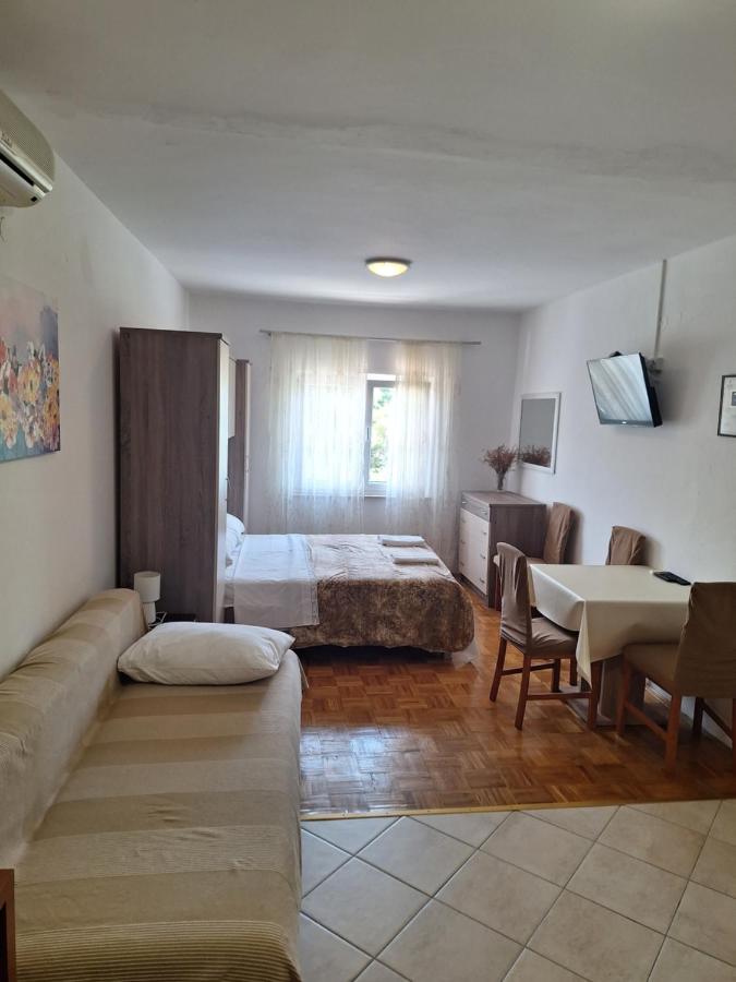 Studio-Apartment 