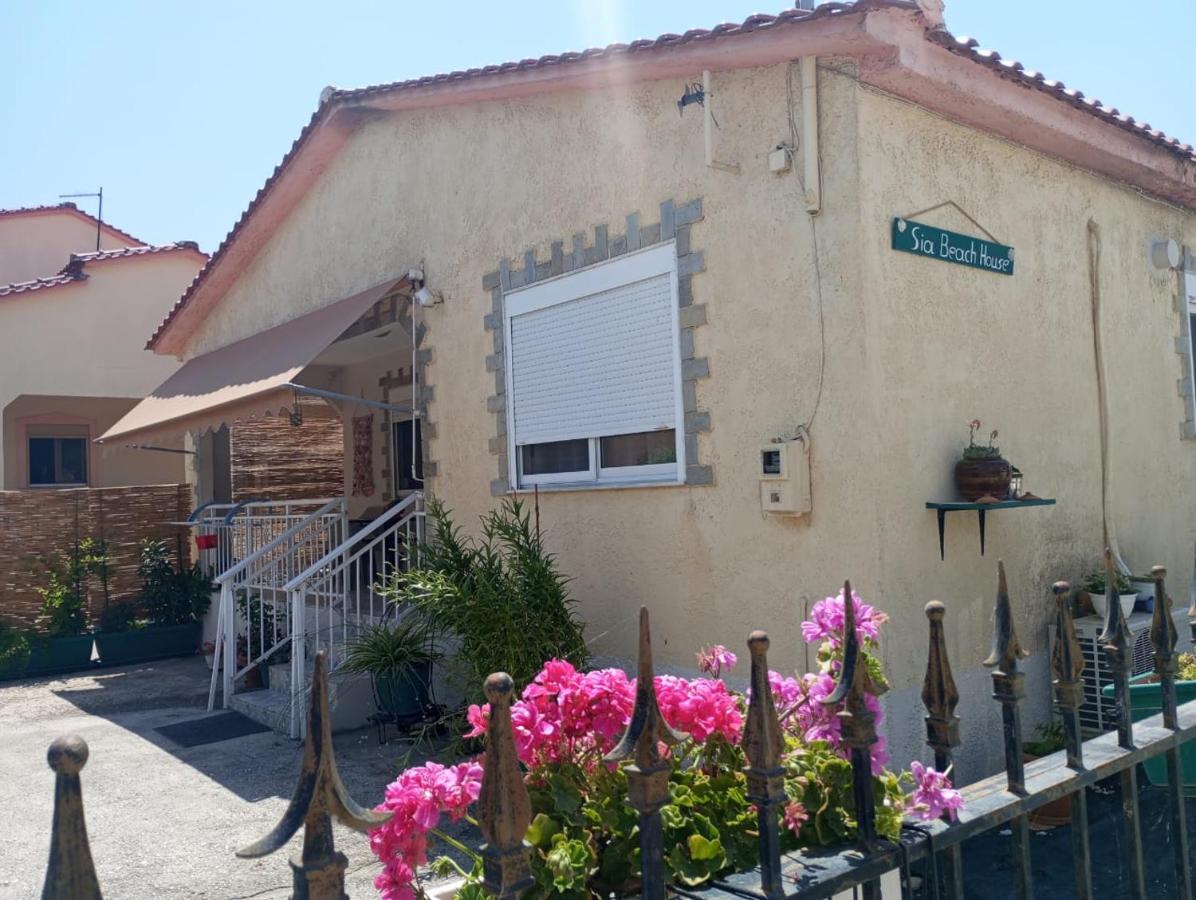 Sia Beach House - B&B