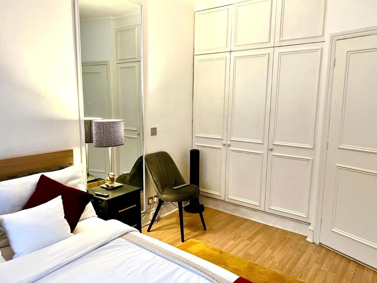 Entire Apartment Knightsbridge - B&B Londra