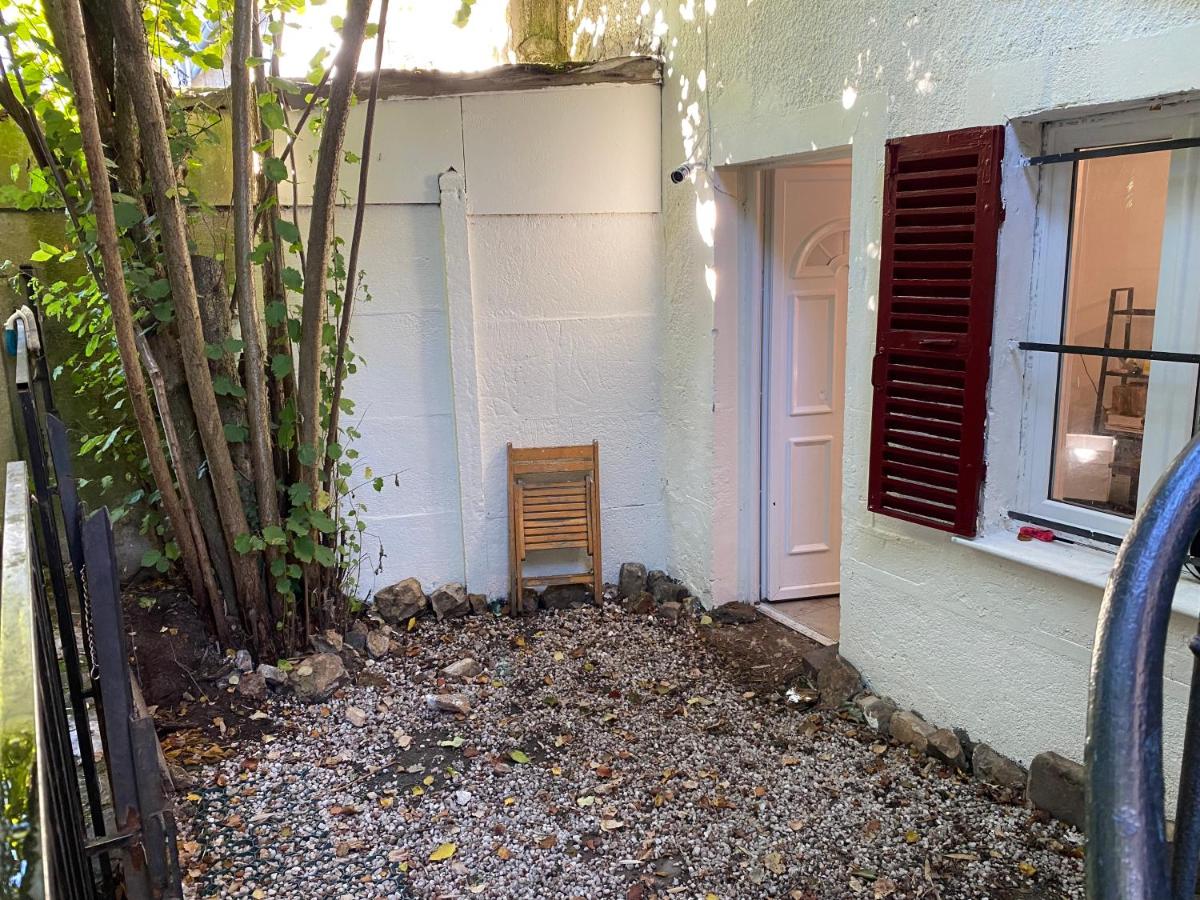 Appartement au centre ville avec mini jardin charmante - Chambres d’hôtes Montgeron